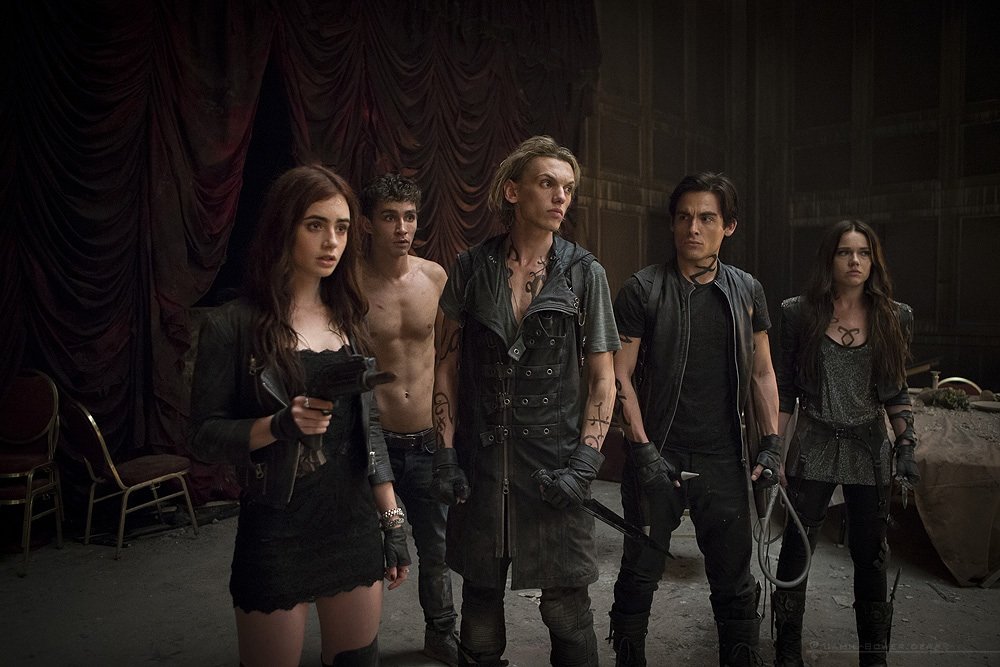 The-Mortal-Instruments-City-of-Bones-Movie-still-the-mortal-instruments-series-fanatics-34735060-1000-667