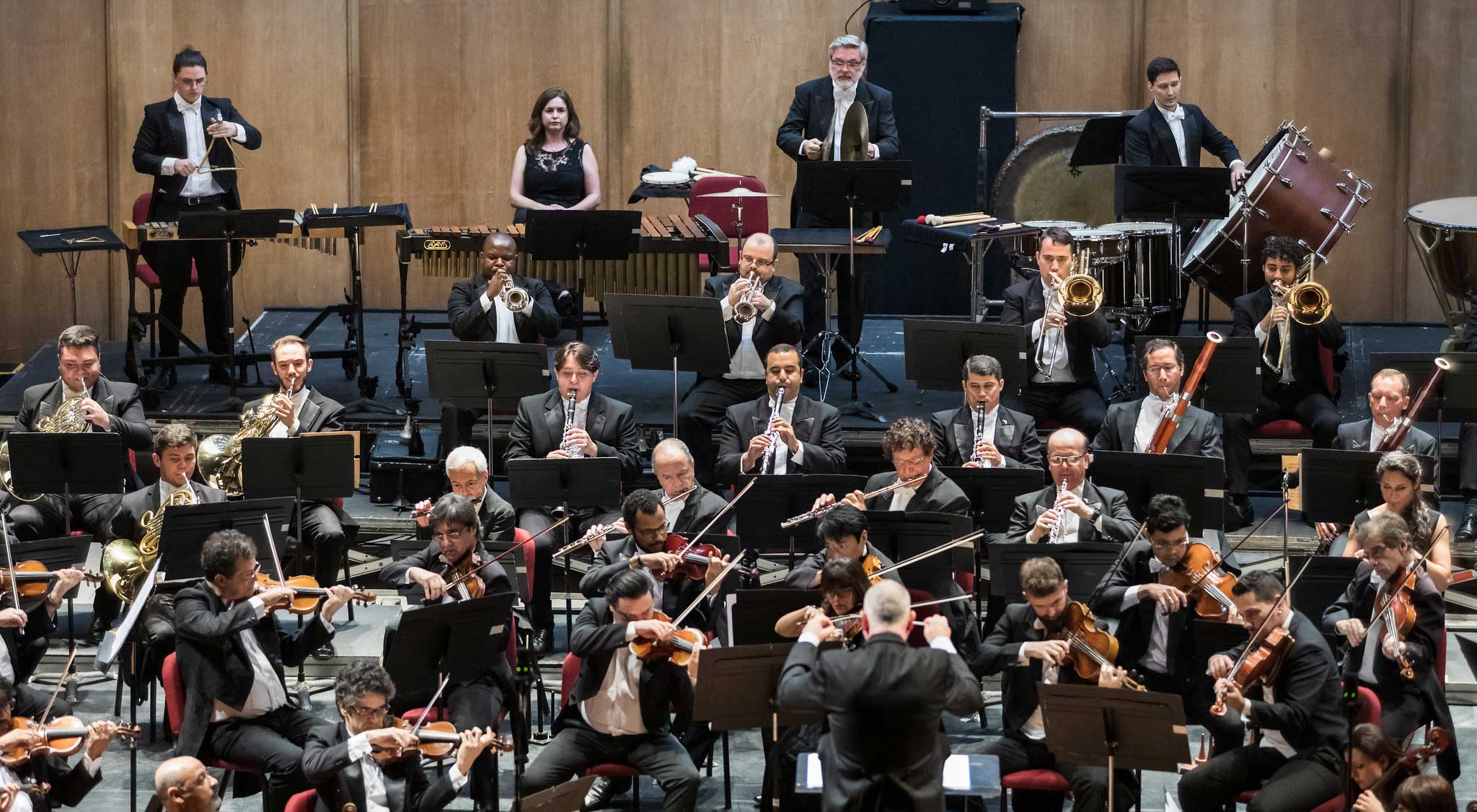 Orquestra Sinfônica Brasileira abre temporada comemorando 80 anos no Municipal do Rio | Agenda | Revista Ambrosia