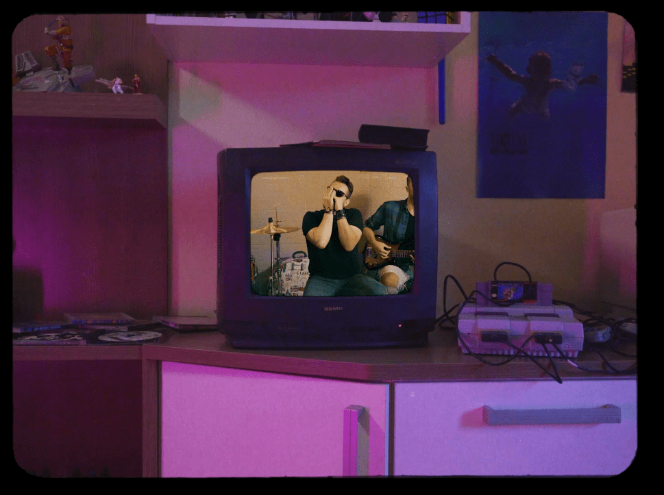 Uniforme Azul - Romulo Carvalho - Clipe