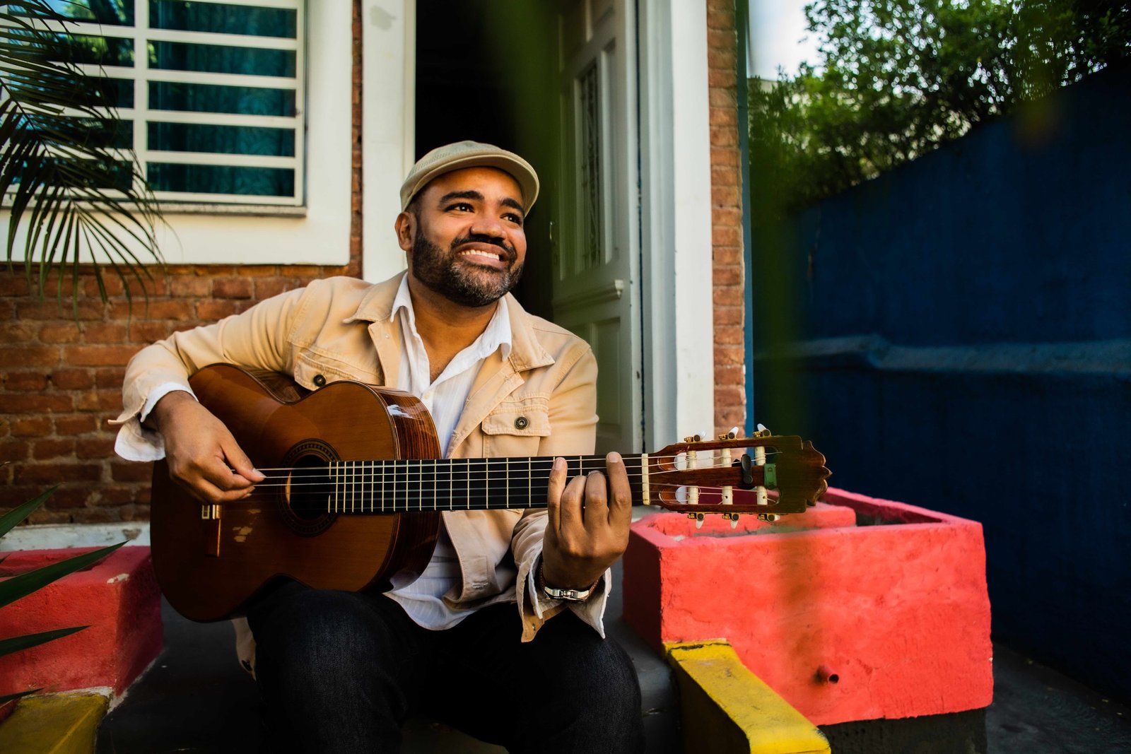 Repertório formado por ijexá, aguerê, ilú, coco, capoeira e baião