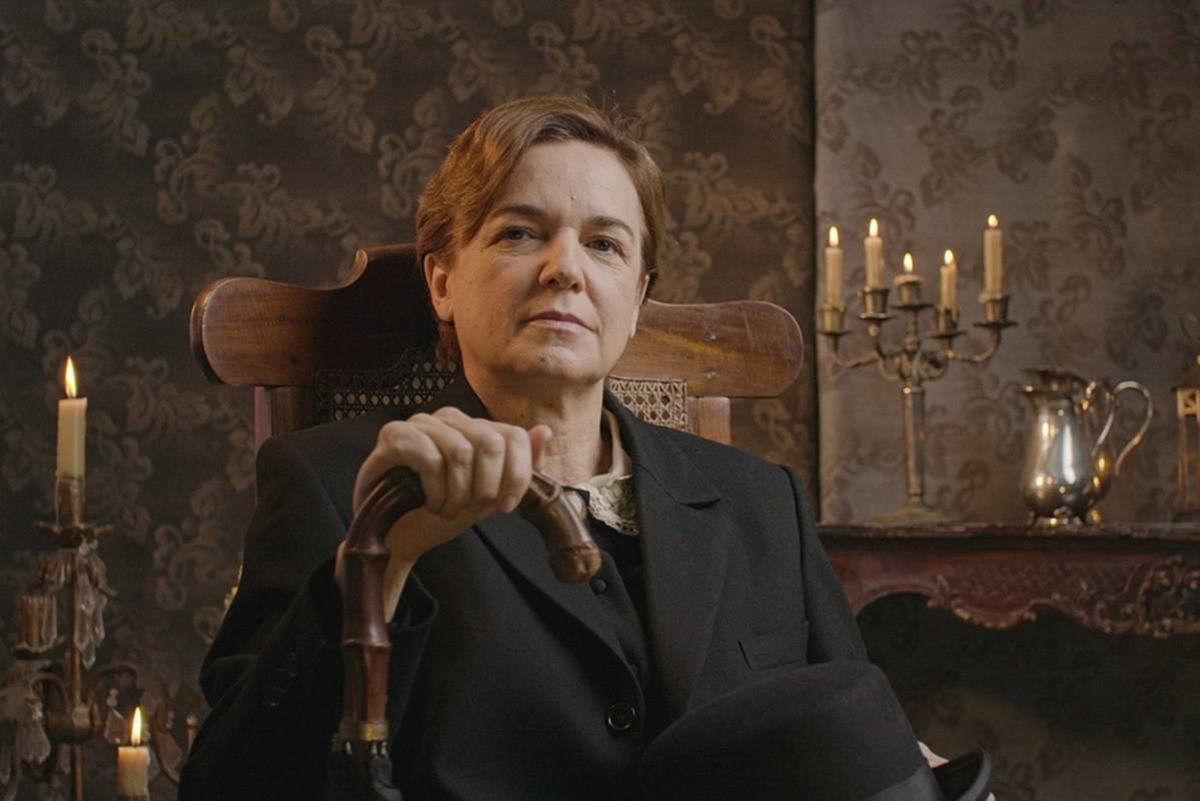 Madame Durocher abre