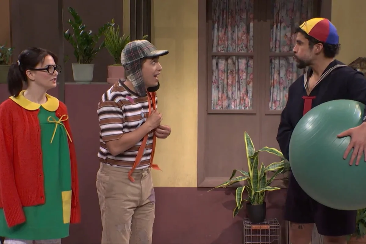 Bad Bunny surpreende com homenagem a “Chaves” no Saturday Night Live