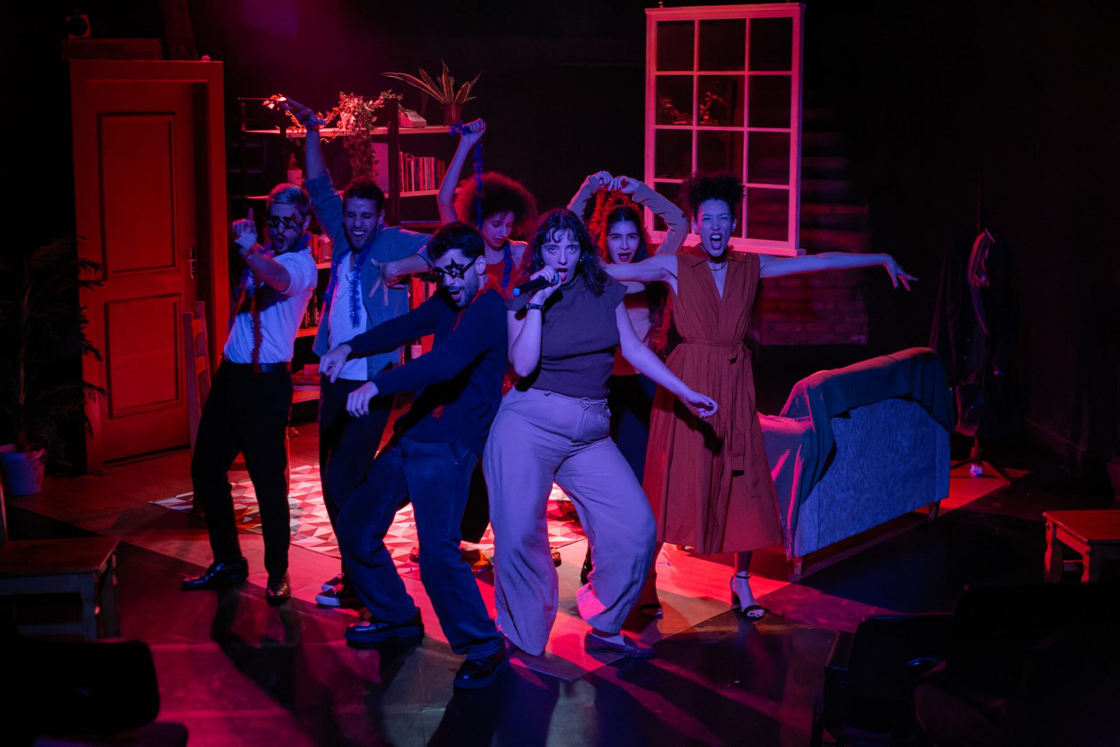 ATORES DO FIM O dia em que vão embora. Fotos Diego Ferreira