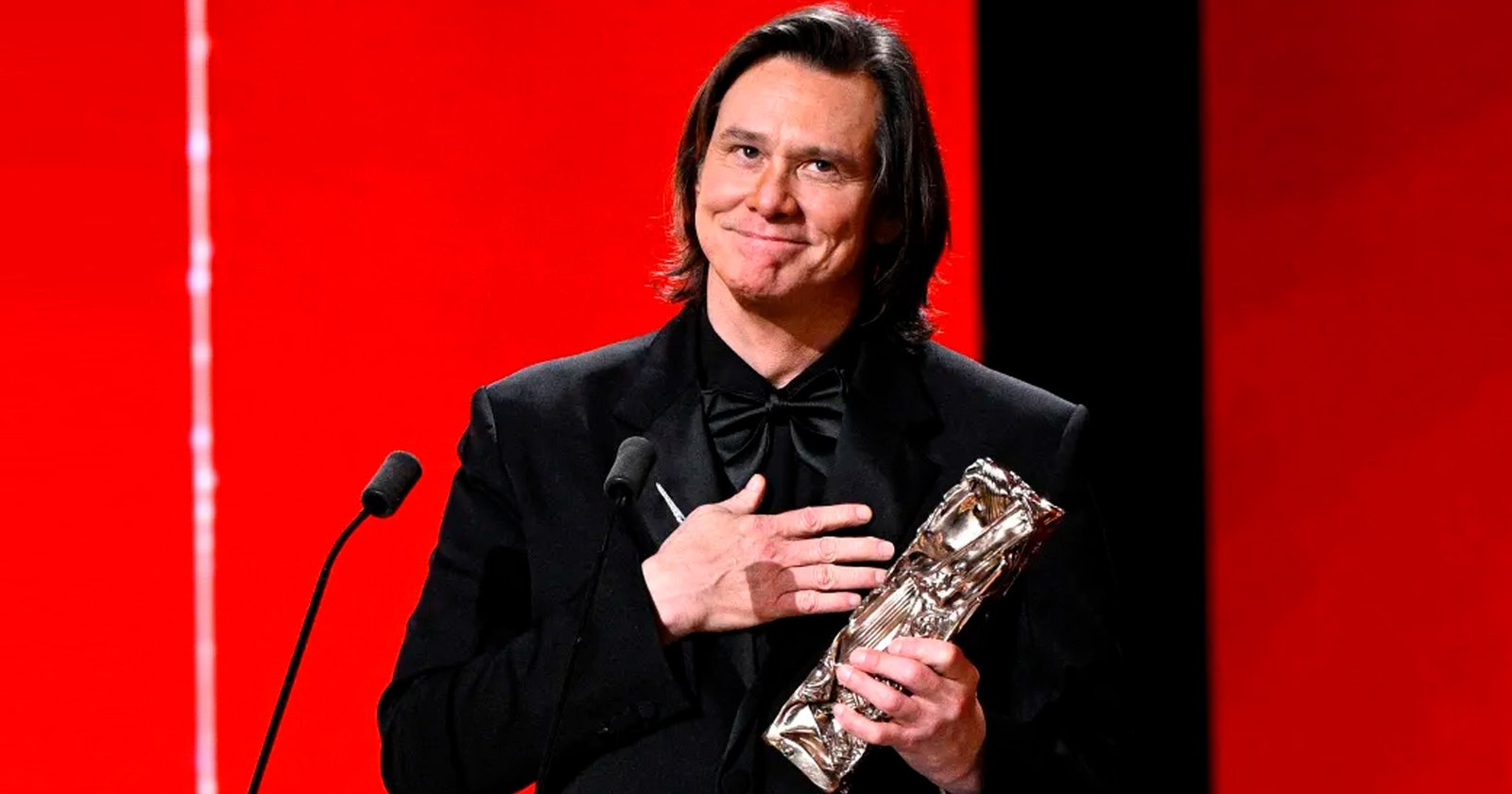 Jim Carrey quebra silêncio após teorias de “clone” surgirem por conta de sua aparência