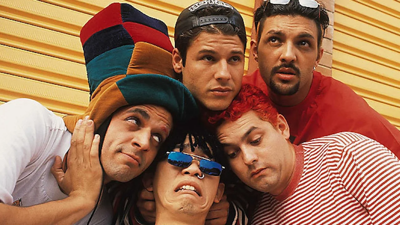 30 anos depois, o fenômeno Mamonas Assassinas ainda desafia explicações