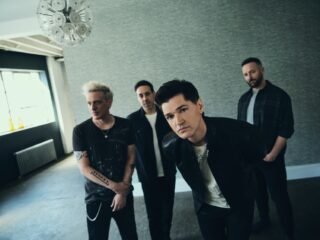 The Script por Simon Emmett