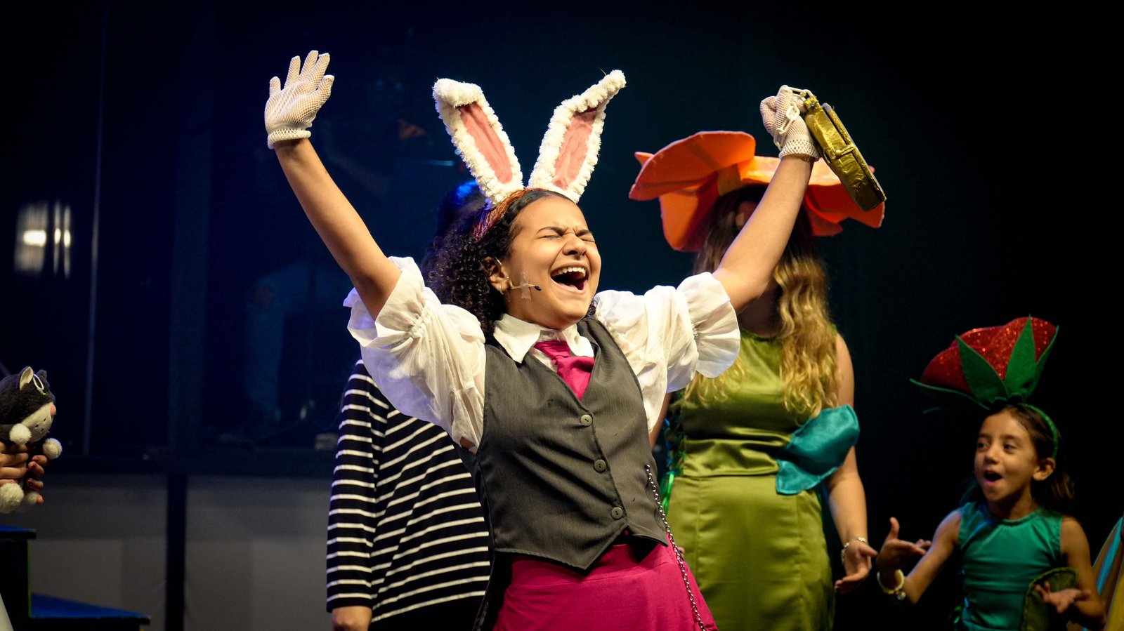 3 Alice, Um Musical Crédito Kay Marinho
