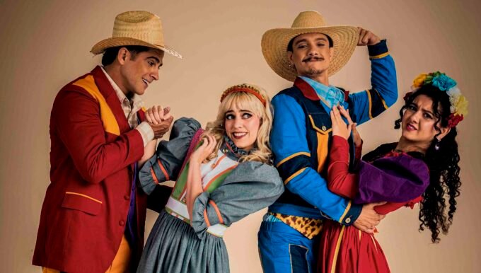 BERNARDO MESQUITA, SOFIE ORLEANS, CADU LIBONATI E LORENA TUCCI _ FOTO JOÃO PEDRO HACHIYA